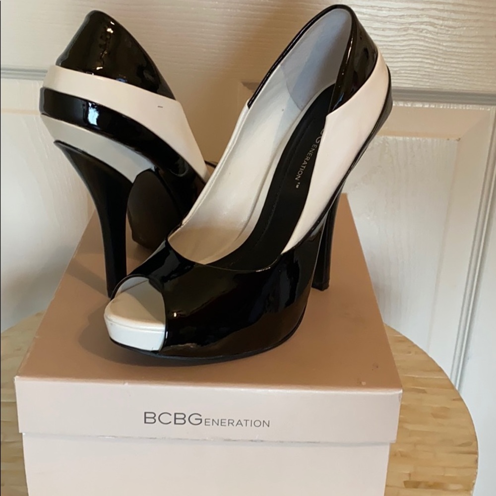 BCBG heels